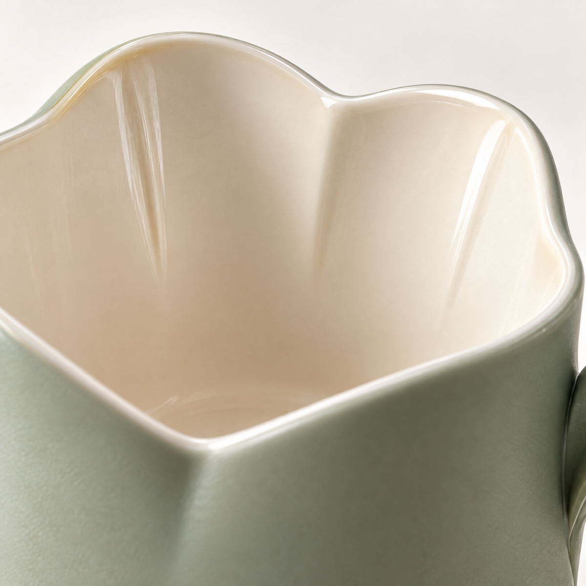 Dovzari™Bloom Fold Cup