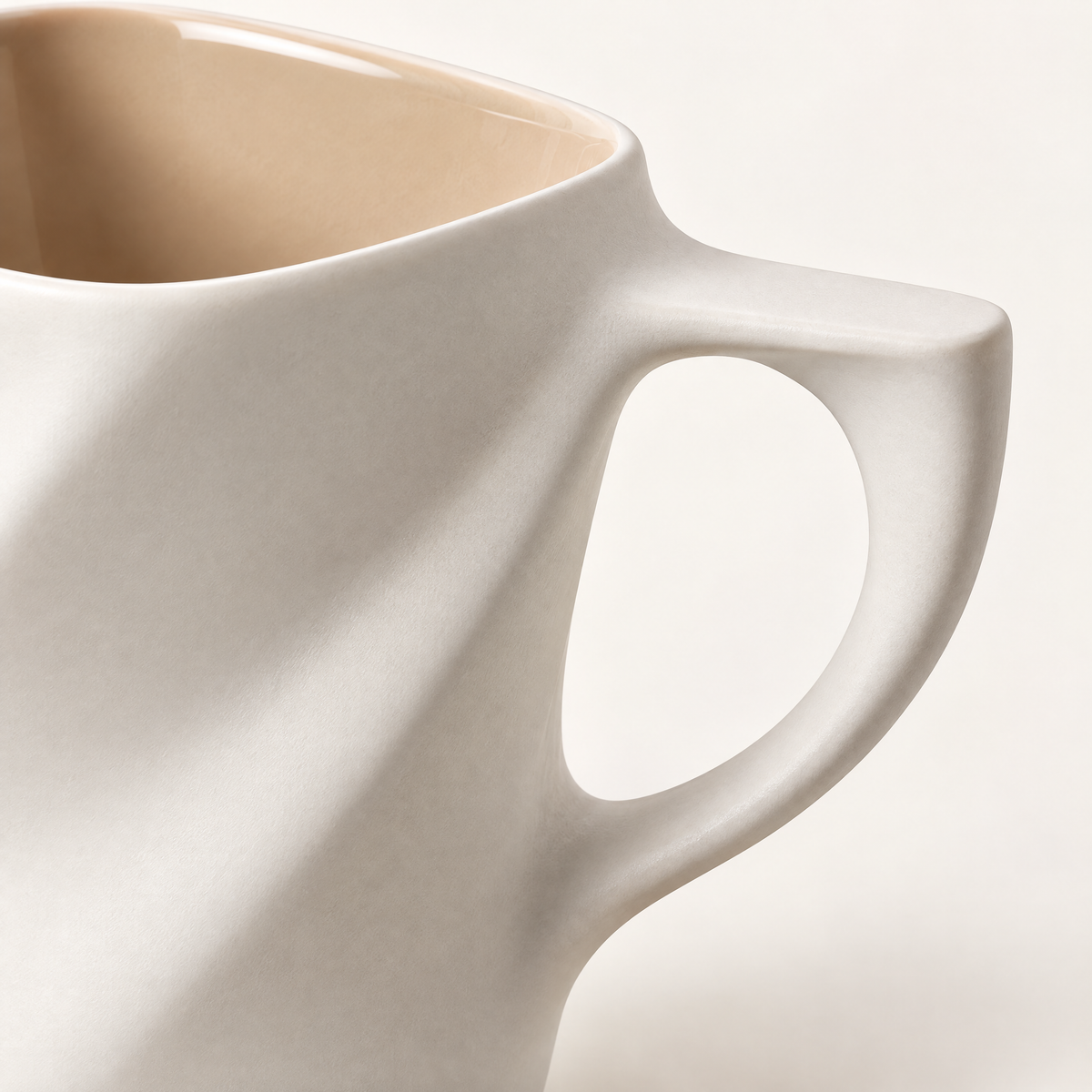 Dovzari™ Twist Square Rim Cup
